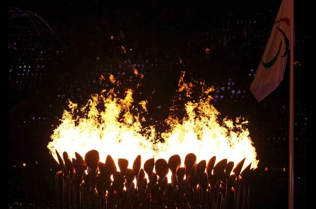 AP - La llama paralímpica arderá hasta el 9 de septiembre.