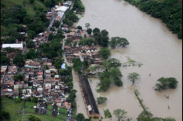 Donaldo Zuluaga - En esta imagen se puede ver la dimensi&#243;n de la emergencia.