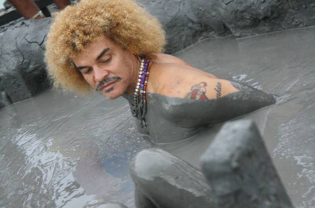 COLPRENSA - junto a una actuaci&#243;n especial de Carlos &#39;El Pibe&#39; Valderrama, quien hizo un peque&#241;o papel, pero al parecer le gust&#243; tanto la actuaci&#243;n que ahora se encuentra en Argentina participando en otra producci&#243;n cinematogr&#225;fica.