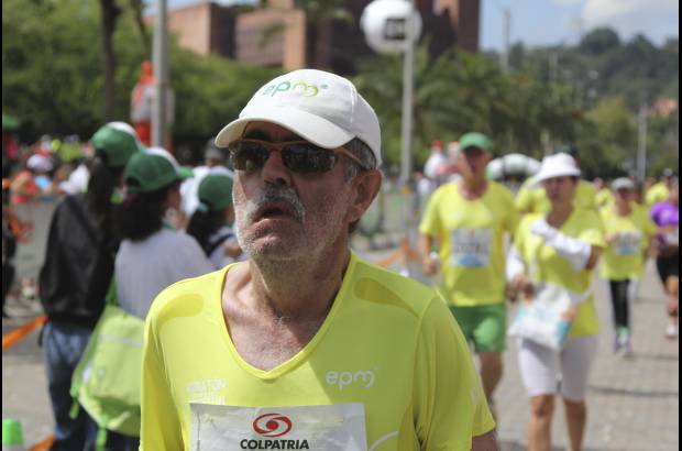 Esteban Jaramillo y Sebastián Salazar - Más de 10 mil competidores se dieron cita en esta histórica cita deportiva que se corría en las modalidades de 5, 10, 21 y 42 kilómetros.