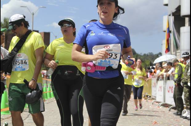 Esteban Jaramillo y Sebastián Salazar - Más de 10 mil competidores se dieron cita en esta histórica cita deportiva que se corría en las modalidades de 5, 10, 21 y 42 kilómetros.
