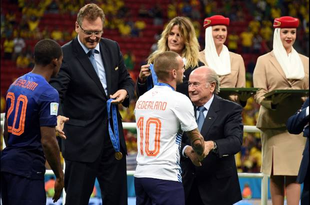 AFP - La selecci&#243;n de f&#250;tbol de Holanda se qued&#243; este s&#225;bado con el tercer puesto del Mundial al golear 3-0 a Brasil.