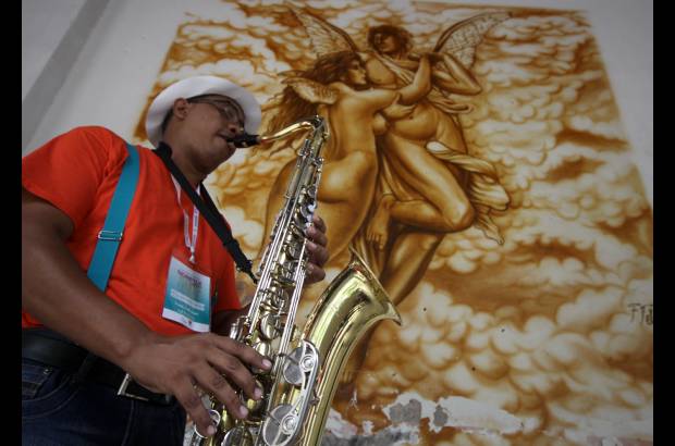 Foto Henry Agudelo - La música no paró hasta minutos después de las dos de la mañana del domingo.