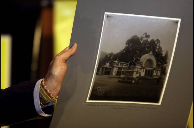 Andrés Torres-Colprensa - Un total de 32 documentos fueron hallados dentro de la Urna centenaria que estuvo cerrada desde 1911 hasta este 20 de julio.
