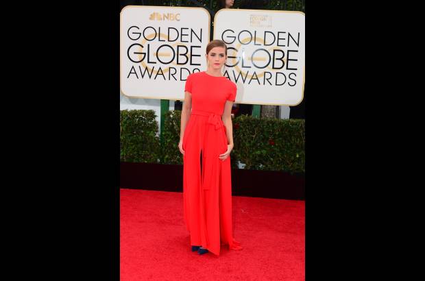 AFP - Emma Watson/Dise&#241;ador: Dior. Los Globos de Oro dejaron una alfombra roja con vestidos que se destacaron y colores que predominaron como el rojo y el negro. La elegancia y la naturalidad marcaron los premios que tuvieron ganadores en el dise&#241;o y causaron sorpresa.