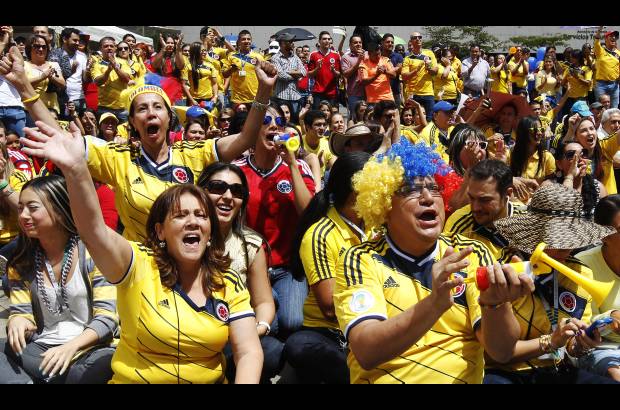 FOTOS JAIME P&#201;REZ - deseosos de ver a la Selecci&#243;n ganar su segundo partido consecutivo en el Mundial de f&#250;tbol en Brasil 2014.