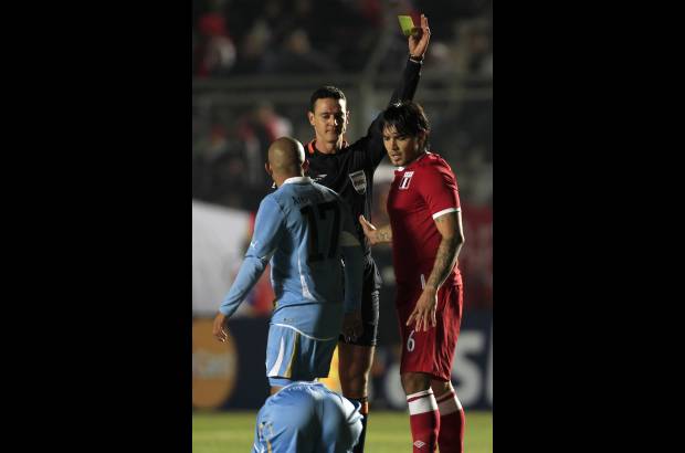 Reuters - El &#225;rbitro colombiano Wilmar Rold&#225;n tuvo una buena actuaci&#243;n. Es el primer partido que dirige en esta Copa.