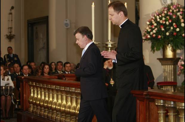 Colprensa - El presidente Santos asistipo muy temprano al tradicional Tedeum en la Catedral Primada de Colombia.