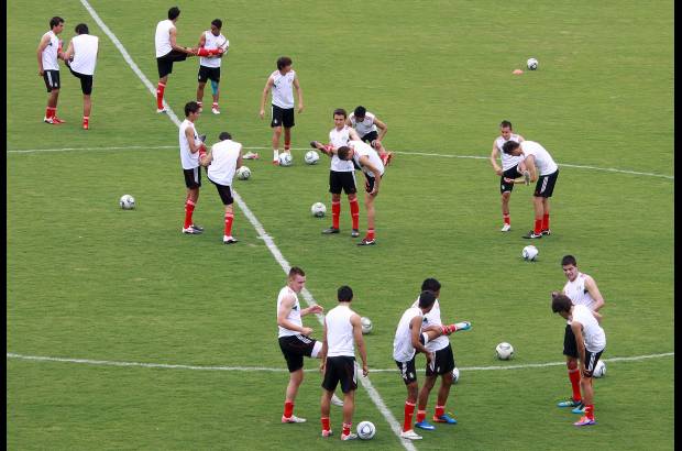 Róbinson Sáenz - La selección de México se hospeda en el Hotel Intercontinental, sitio de alojamiento de todas las delegaciones, donde fueron recibidos de manera especial.
