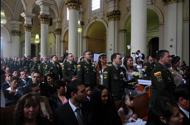 Colprensa-Germ&#225;n Enciso - En la actual edici&#243;n, ninguna de las parejas estuvo constituida por dos miembros de ese cuerpo, que en total tiene 154.000 integrantes.