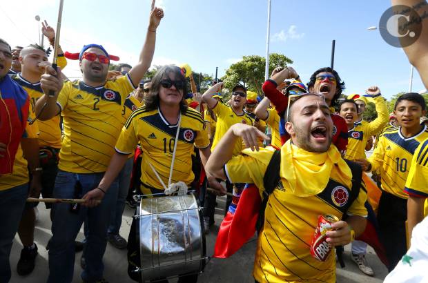 FOTO JUAN ANTONIO S&#193;NCHEZ, ENVIADO ESPECIAL A BRASIL - Los aficionados que viajaron a territorio carioca para presenciar los partidos de la Selecci&#243;n hicieron sentir al equipo como en el Metropolitano, un gesto que Colombia respondi&#243; con tres goles.