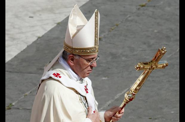 Reuters - Esta ceremonia de canonizaci&#243;n es la primera que lidera el Papa Francisco.