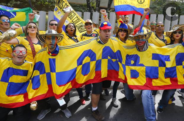 FOTO JUAN ANTONIO S&#193;NCHEZ, ENVIADO ESPECIAL A BRASIL - Los aficionados que viajaron a territorio carioca para presenciar los partidos de la Selecci&#243;n hicieron sentir al equipo como en el Metropolitano, un gesto que Colombia respondi&#243; con tres goles.