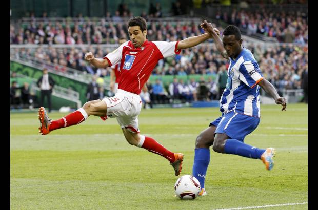 Reuters - Porto sumó su octavo título internacional importante y puede completar un triplete en la temporada lusa. Tras salir campeones de la liga y la Supercopa Portuguesa, el domingo disputará con Vitoria la final de la Copa de Portugal.