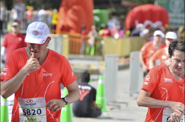 Esteban Jaramillo y Sebasti&#225;n Salazar - M&#225;s de 10 mil competidores se dieron cita en esta hist&#243;rica cita deportiva que se corr&#237;a en las modalidades de 5, 10, 21 y 42 kil&#243;metros.