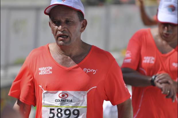 Esteban Jaramillo y Sebasti&#225;n Salazar - M&#225;s de 10 mil competidores se dieron cita en esta hist&#243;rica cita deportiva que se corr&#237;a en las modalidades de 5, 10, 21 y 42 kil&#243;metros.