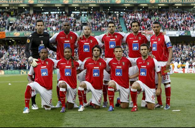 Reuters - Sporting de Braga: Artur Moraes; Miguel García, Paulao, Alberto Rodríguez (Kaká, m.46), Sílvio; Vandinho, Custódio, Paulo César, Hugo Viana (Mossoró, m.46); Alan Osorio y Lima (Meyong, m.65).