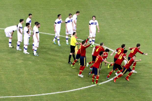 AP - España estaba en una nueva final. Tiene en su mano reivindicar el estilo que domina el mundo ante Brasil y en el Maracaná.