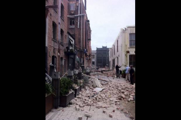 Reuters - En septiembre pasado, un sismo de 7,2 grados golpe&#243; Christchurch y caus&#243; decenas de heridos e importantes da&#241;os en infraestructuras p&#250;blicas y edificios en el sur del pa&#237;s.