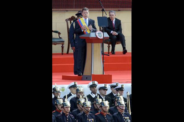 Reuters - Vamos a desarrollar las potencialidades de nuestra gente, de nuestras regiones&#34; y as&#237; conquistar las oportunidades globales, dijo Santos.
