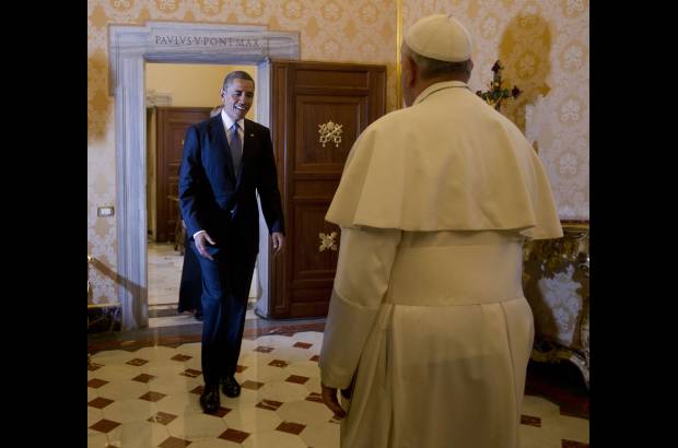 AP - "Es maravilloso conocerle. Muchas gracias", dijo un Obama feliz, que se manifestó honrado por volver a estar en el Vaticano.