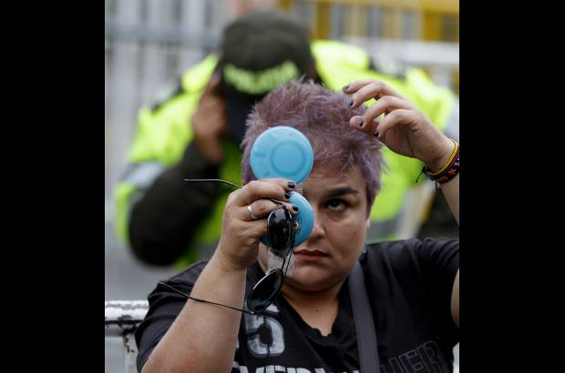 Foto Donaldo Zuluaga - Alegr&#237;a, emoci&#243;n, ansiedad y mucha expectativa es lo que sienten los fan&#225;ticos de Madonna para su concierto. Los madrugadores al estadio Atanasio Girardot saben que este mi&#233;rcoles 28 de noviembre ser&#225; un d&#237;a inolvidable. As&#237; se vive la jornada.