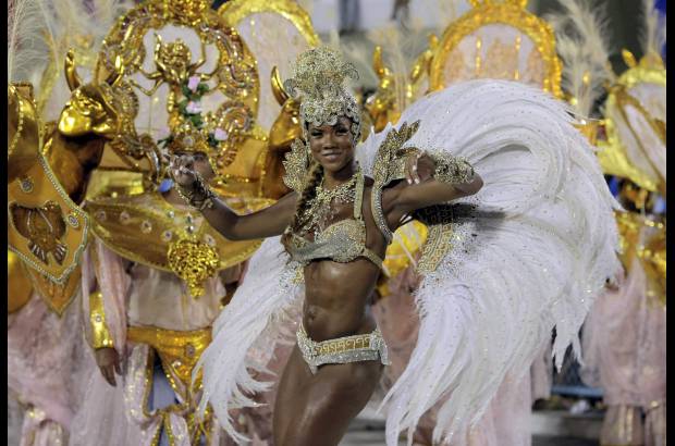 Reuters - Escuela de samba Porto da Pedra.