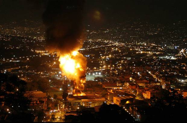 Juan Fernando Cano - Las fuertes llamas se vieron en todo el sur del Valle de Aburr&#225;, en las lomas de El Poblado, Itag&#252;&#237; y Envigado.