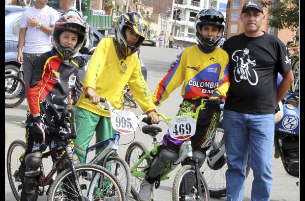 Jaime P&#233;rez - En familia se vivi&#243; el bicicr&#243;s. As&#237; se viven todas las pruebas del Cl&#225;sico.