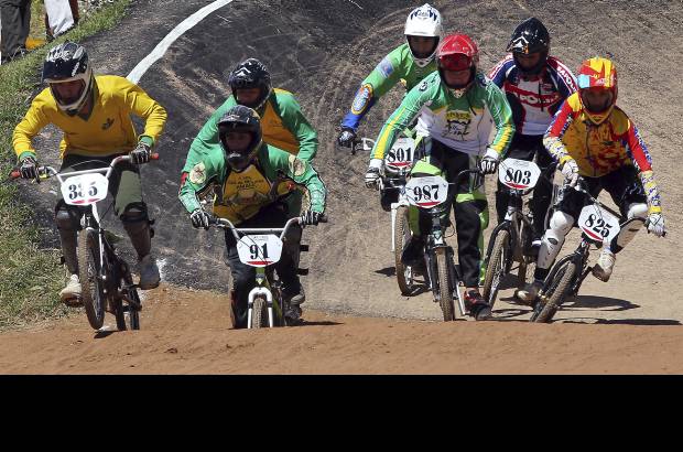 Jaime P&#233;rez - Desde las 11:00 a.m. Marinilla vibr&#243; con la fiesta del BMX gracias al Cl&#225;sico EL COLOMBIANO-Indeportes Antioquia.