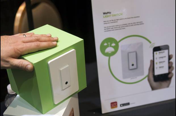 Reuters - WeMo es un interruptor de luz inteligente e inalámbrico. Su precio 49 dólares.