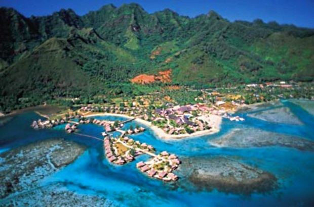 FOTO CORTESÍA TAHITÍ TURISMO - Su fuente de economía es el cultivo de perlas negras, la mayoría de ellas son exportadas a Japón, Europa y Estados Unidos.