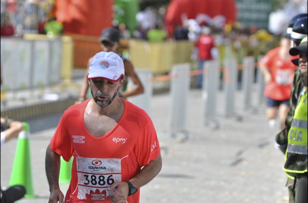 Esteban Jaramillo y Sebasti&#225;n Salazar - M&#225;s de 10 mil competidores se dieron cita en esta hist&#243;rica cita deportiva que se corr&#237;a en las modalidades de 5, 10, 21 y 42 kil&#243;metros.
