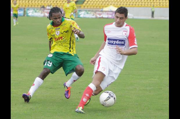Colprensa - Real Cartagena cay&#243; 1-2 ante el Santa Fe en el Jaime Mor&#243;n.