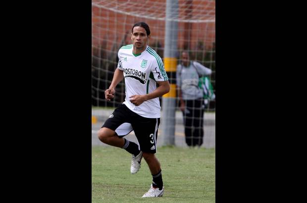 &#201;dgar Zapata - Zaguero central. 1&#176; de septiembre de 1979, Medell&#237;n, Antioquia. 1,78 metros y 73 kilos.