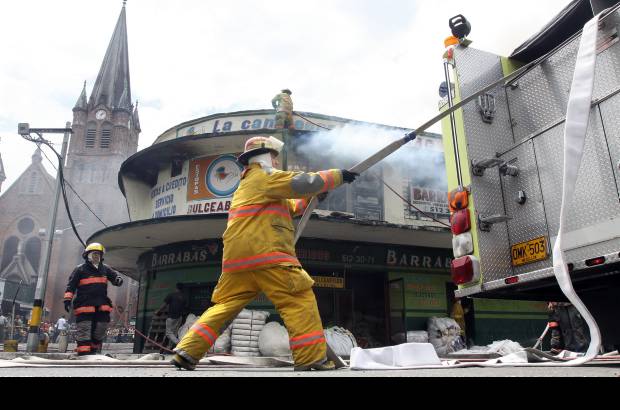 Hern&#225;n Vanegas - l incendio se origin&#243; por una chispa generada en uno de los dos motores de una m&#225;quina peinadora, empleada para procesar la estopa.