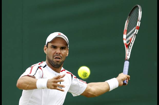 Reuters - En Wimbledon, el colombiano consigui&#243; la segunda ronda del cuadro principal en 2004, 2006 y 2007, y el triunfo de este jueves se convierte en una haza&#241;a para el vallecaucano.
