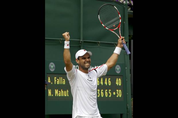 Reuters - En Wimbledon, el colombiano consigui&#243; la segunda ronda del cuadro principal en 2004, 2006 y 2007, y el triunfo de este jueves se convierte en una haza&#241;a para el vallecaucano.