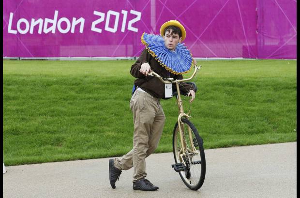 Reuters - Los artistas engalanan el Parque Olímpico.