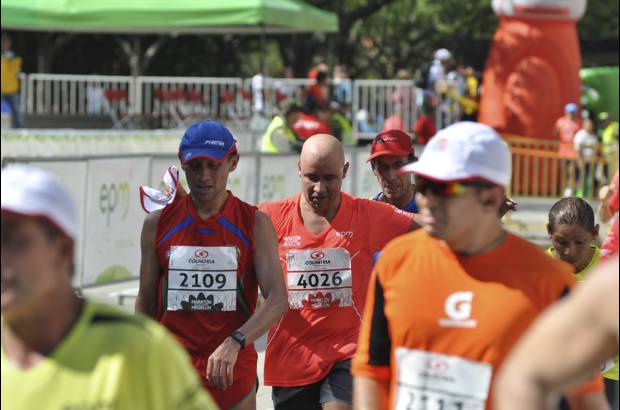 Esteban Jaramillo y Sebasti&#225;n Salazar - M&#225;s de 10 mil competidores se dieron cita en esta hist&#243;rica cita deportiva que se corr&#237;a en las modalidades de 5, 10, 21 y 42 kil&#243;metros.