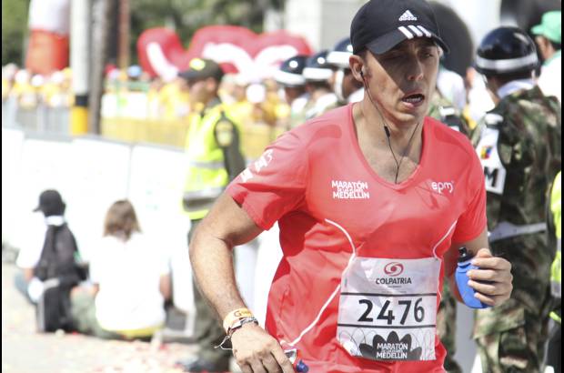 Esteban Jaramillo y Sebasti&#225;n Salazar - M&#225;s de 10 mil competidores se dieron cita en esta hist&#243;rica cita deportiva que se corr&#237;a en las modalidades de 5, 10, 21 y 42 kil&#243;metros.