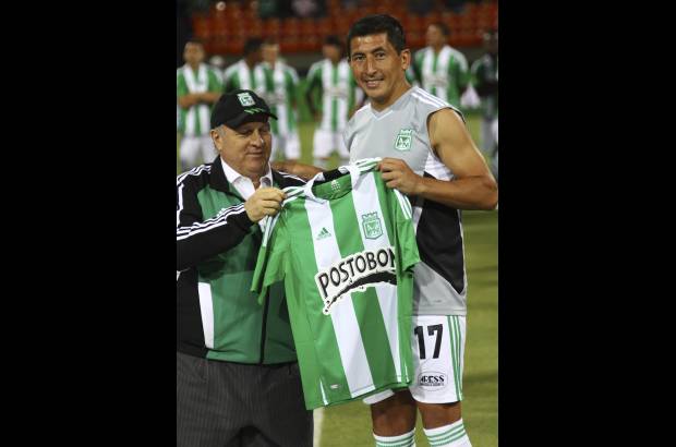 Edwin Bustamante - Johan Fano recibi&#243; la camiseta con el n&#250;mero 17 que portar&#225; en Nacional.