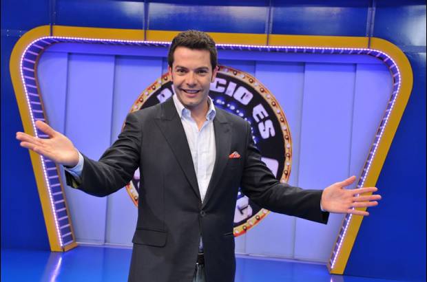 Cortes&#237;a Caracol - El precio es correcto sigue arriba en el rating. Luego de tres meses al aire, Este programa concurso que conduce Iv&#225;n Lalinde, es el m&#225;s visto en la franja de la tarde en la televisi&#243;n colombiana. Ahora tiene una nueva secci&#243;n: Tiempo extra, en la que los participantes se llevan un mill&#243;n de pesos si meten un gol.