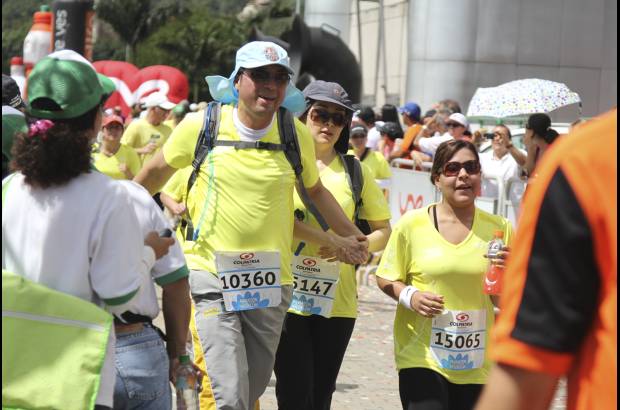 Esteban Jaramillo y Sebastián Salazar - Más de 10 mil competidores se dieron cita en esta histórica cita deportiva que se corría en las modalidades de 5, 10, 21 y 42 kilómetros.