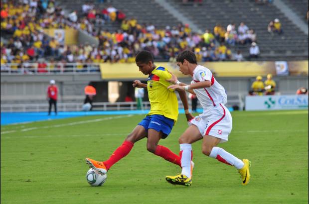 Colprensa - Ecuador activó su chispa goleadora y venció este sábado por 3-0 a Costa Rica para clasificarse a la octavos de final del Mundial sub-20, instancia en la que se medirá con Francia. Pese al revés, los ticos se clasificaron como uno de los cuatro mejores terceros y serán los rivales de Colombia.