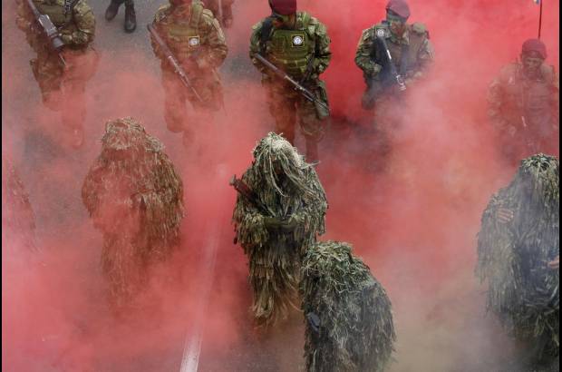 Esteban Vanegas - El Ejército Nacional hizo un homenaje por el Bicentenario.