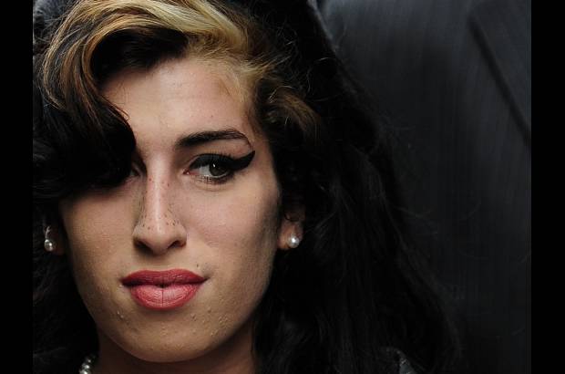 Reuters - La cantante tuvo su mayor &#233;xito de ventas con Black to Black, que lanz&#243; en 2007.