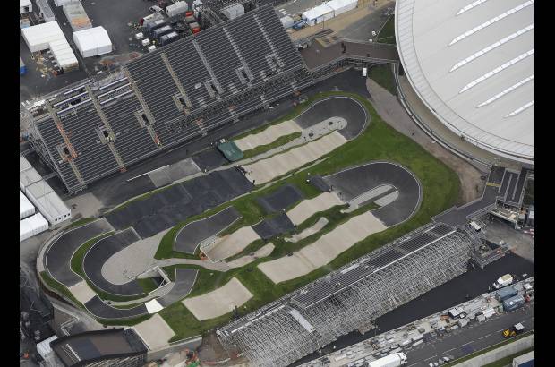 AP - La pista de BMX y al lado el vel&#243;dromo.