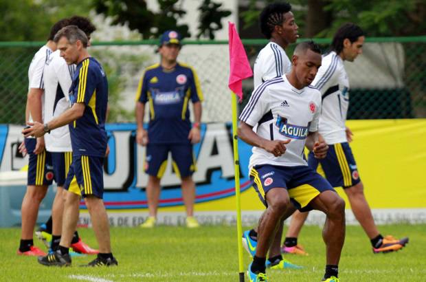 COLPRENSA - El equipo conducido por el argentino Jos&#233; N&#233;stor Pekerman se reuni&#243; en la cancha de la Universidad Aut&#243;noma del Caribe, cerca de Puerto Colombia.