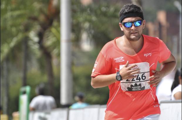 Esteban Jaramillo y Sebasti&#225;n Salazar - M&#225;s de 10 mil competidores se dieron cita en esta hist&#243;rica cita deportiva que se corr&#237;a en las modalidades de 5, 10, 21 y 42 kil&#243;metros.